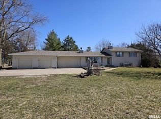 3810 33rd St S, Muscatine, IA 52761