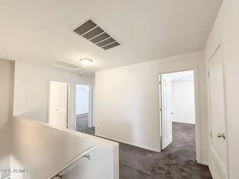 N 82nd Gln — Photo 9