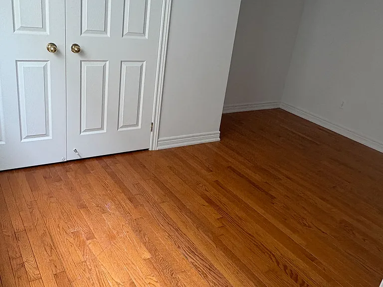 1898 Danforth Ave #303 — Photo 5