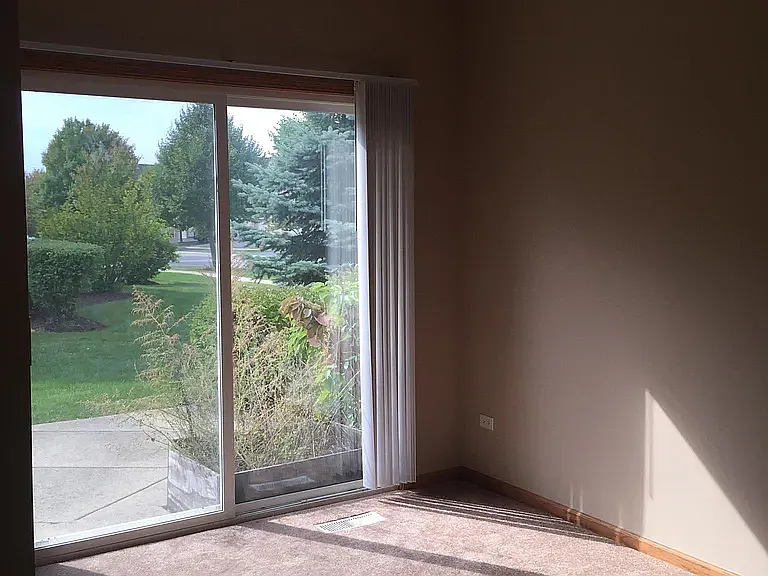 2880 Stonewater Dr — Photo 12