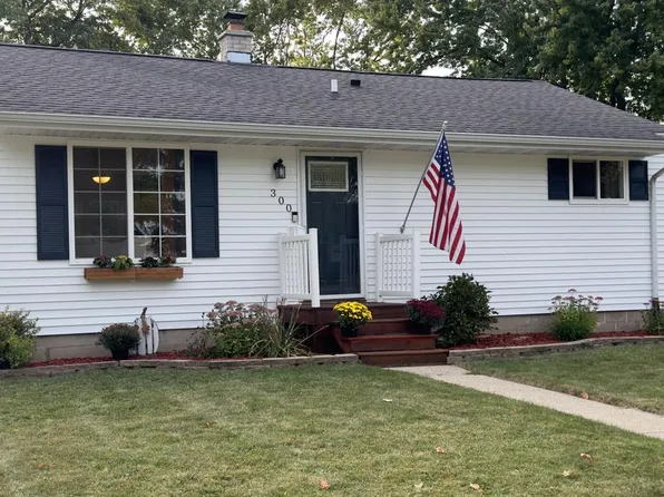 300 Lawrence AVENUE, Fond Du Lac, WI 54935
