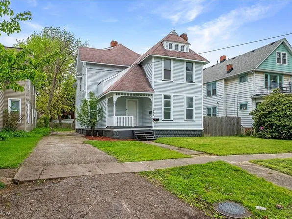3894 W 33rd St, Cleveland, OH 44109