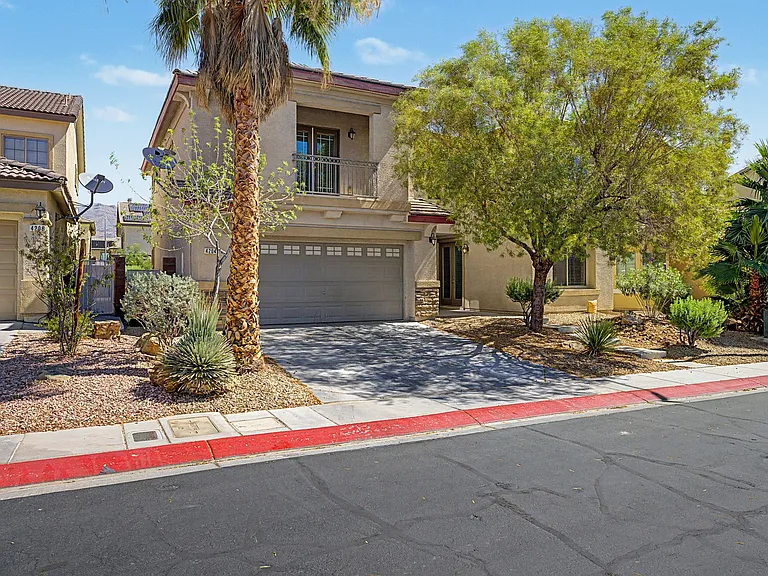 4204 Lower Saxon Ave — Photo 1