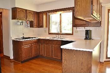 3rd image of 8265 Lindfield Dr