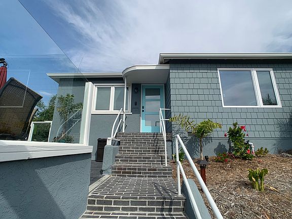 4th image of 4462 Santa Monica Ave