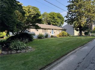 55 Vinton Ave, Cranston, RI 02920