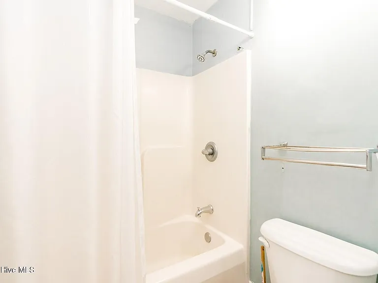 1507 N New River Dr #216 — Photo 11