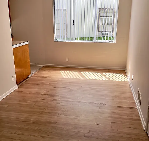 745 S Plymouth Blvd #3 — Photo 20