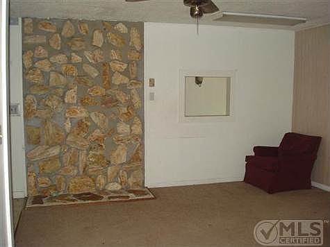 2nd image of 82 Mimosa St #4