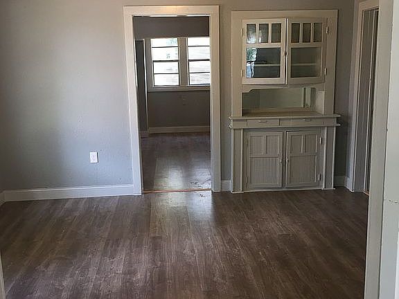 2nd image of 108 N 1st Ave