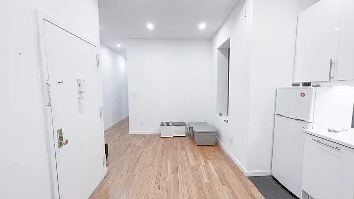 Rented by Brighton Management | media 10