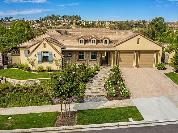 3rd image of 6817 Tanzanite Dr