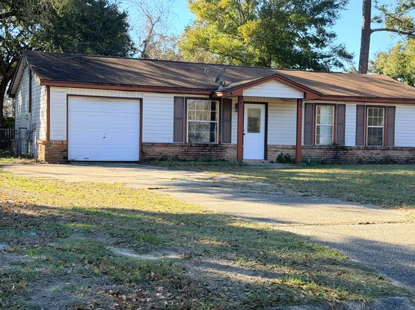 8031 Atlas St, Pensacola, FL 32506