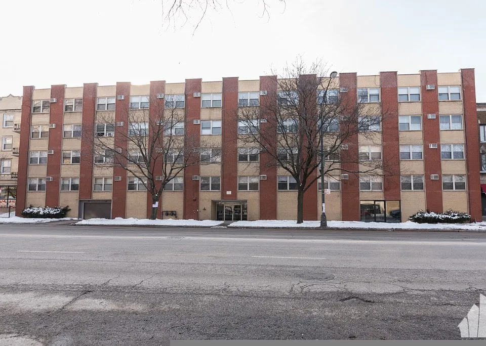 6830 N Sheridan Rd #475