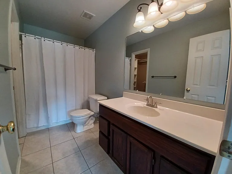8108 NW 77th Ct — Photo 28