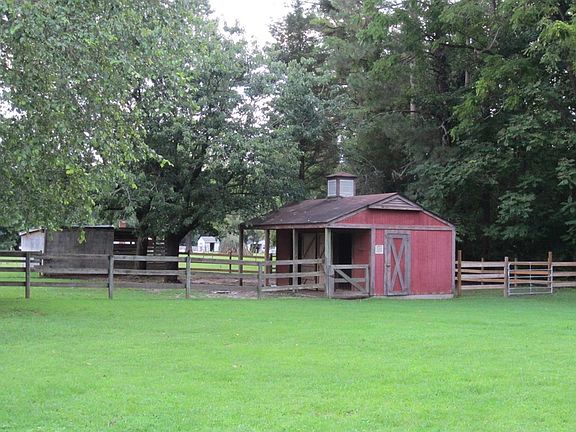 2nd image of 6129 Belroi Farms Dr