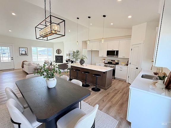 5th image of 1412 Cardon Ct