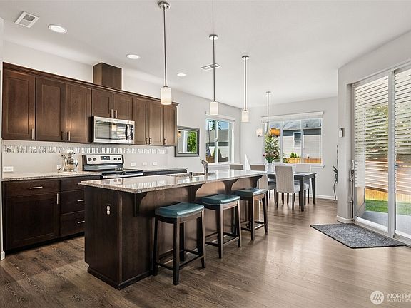 3rd image of 20122 18th Avenue Ct E