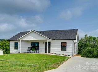 35 Overlook Dr #30, Leicester, NC 28748