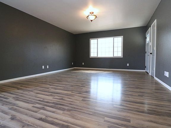 4th image of 3408 W Country Gables Dr