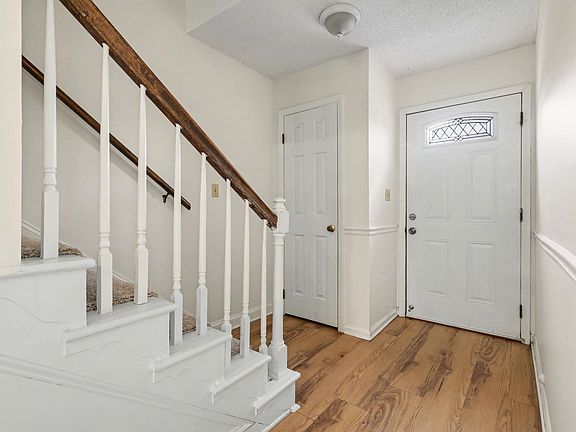 4th image of 5608 Kimsey Ct