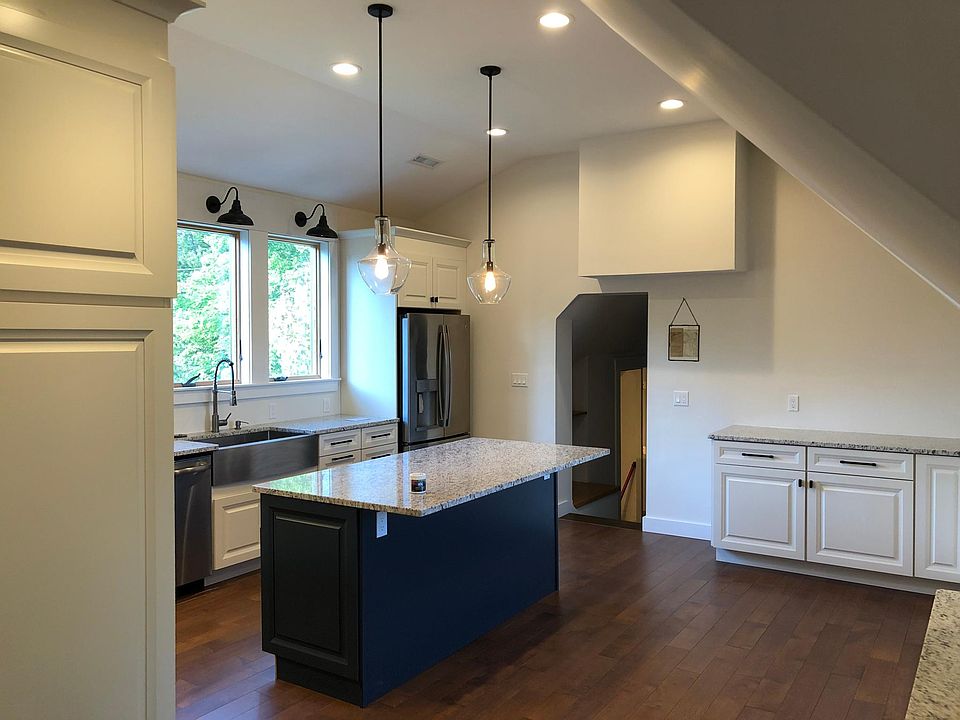 168 Island Pond Rd APT 2, Manchester, NH 03109 Zillow