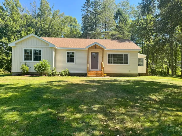 549 Hudson Road, Glenburn, ME 04401