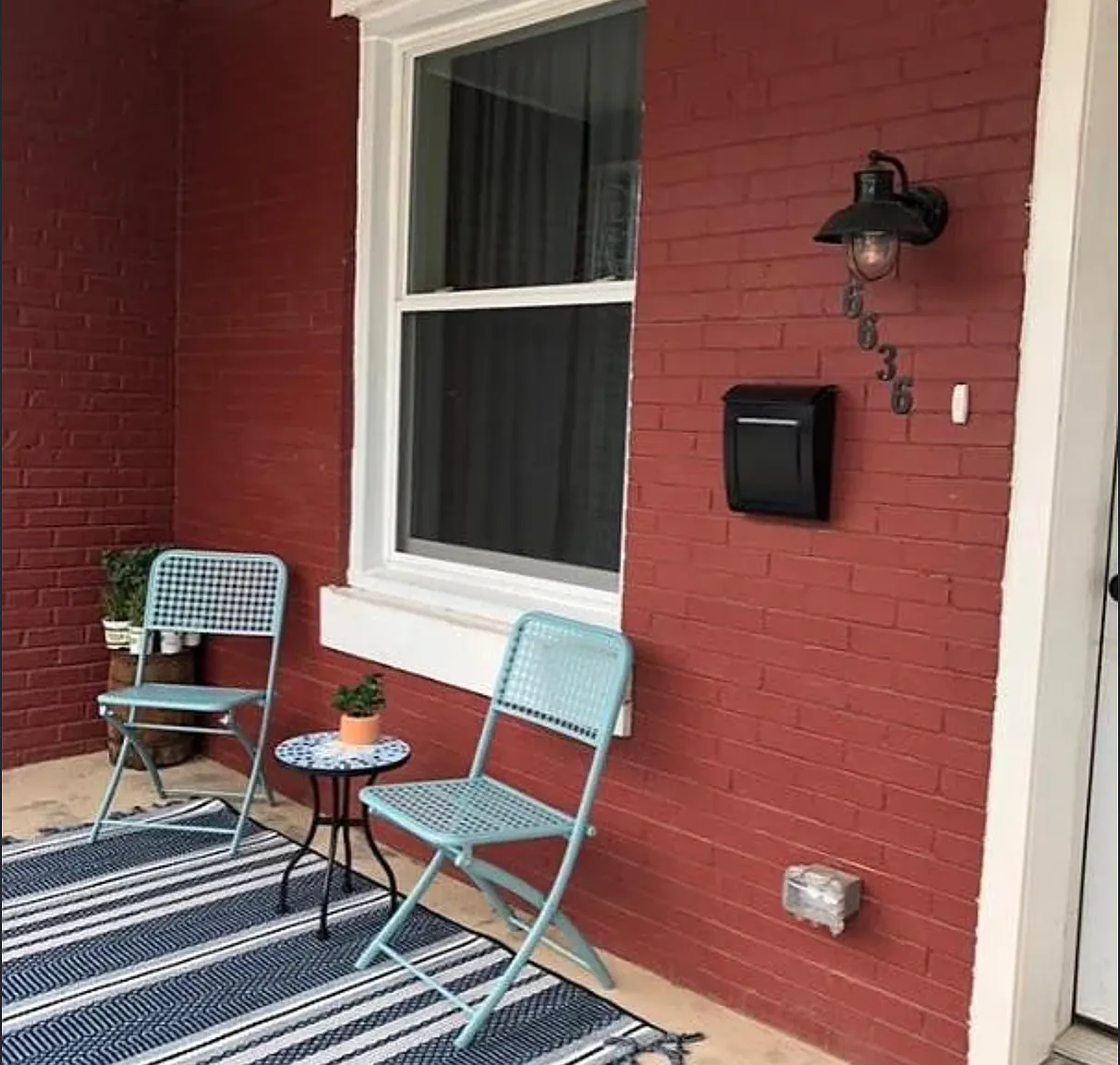 3 bed, 1100 sqft, $1,850 — Photo 2