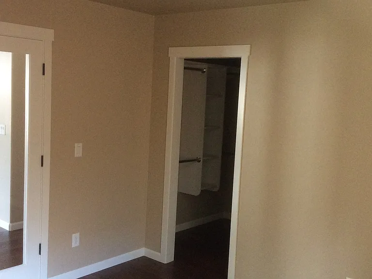 185 SE Briggs Way — Photo 11