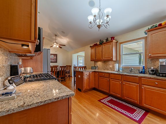 4th image of 16045 S Codo Dr