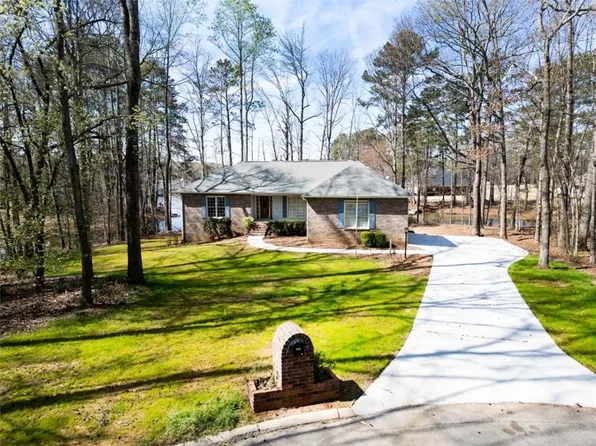 269 Scenic Dr, McDonough, GA 30252