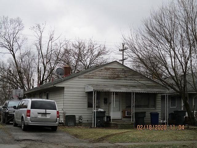 2nd image of 877 E North Broadway