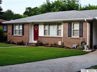 1417 N Thompson Cir, Gardendale, AL 35071