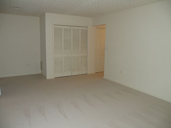 4th image of 414 W Park Dr