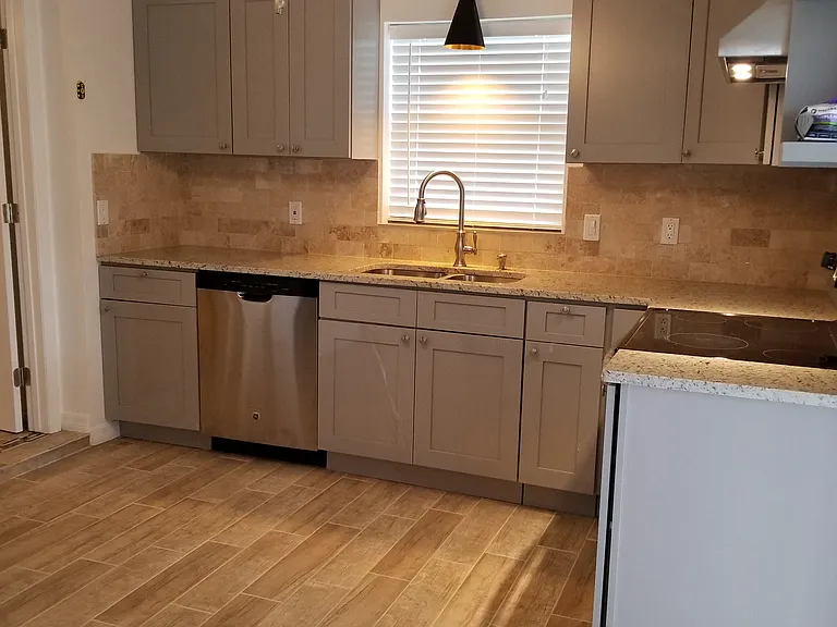 2911 Sanka Dr — Photo 12