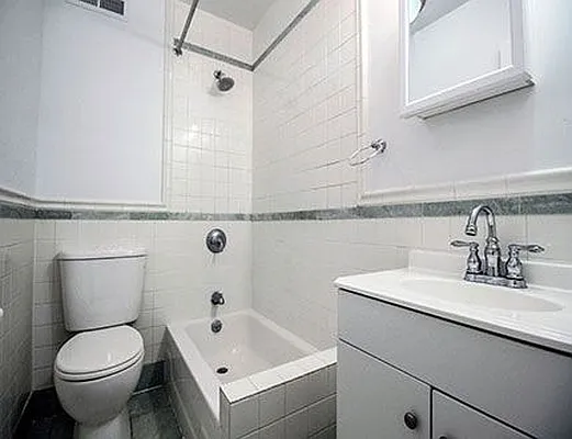Rented by SW Queens Mezzanine | media 8