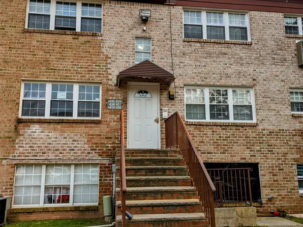 434 College Dr, Edison, NJ 08817