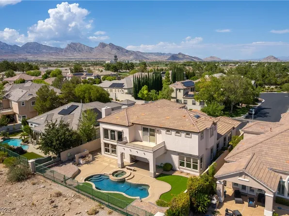 9509 Queen Charlotte Dr, Las Vegas, NV 89145