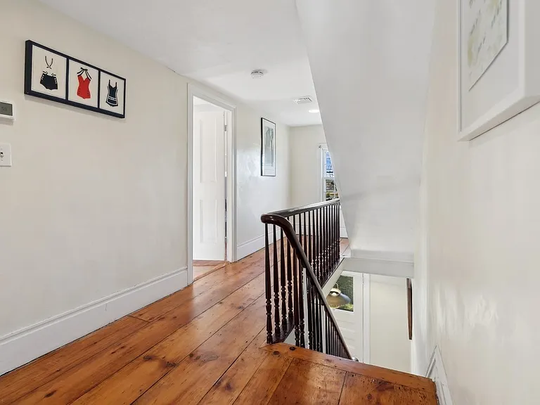414 Main St — Photo 22