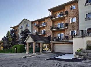 Whispering Pines, Kitchener, ON N2A 4J6