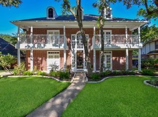 1013 Oak Knoll Ct, Sugar Land, TX 77498