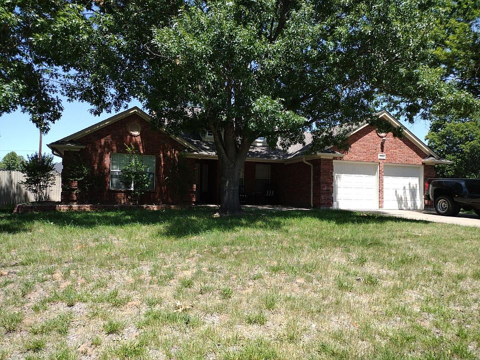 1st image of 1023 Harbor Lakes Dr