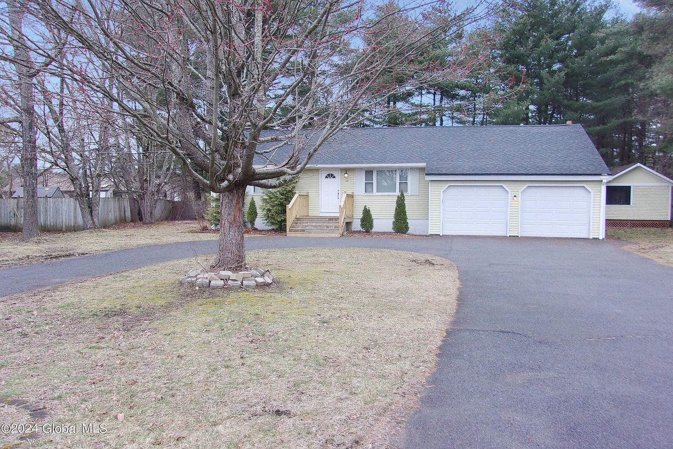 1st image of 28 Colonial Court