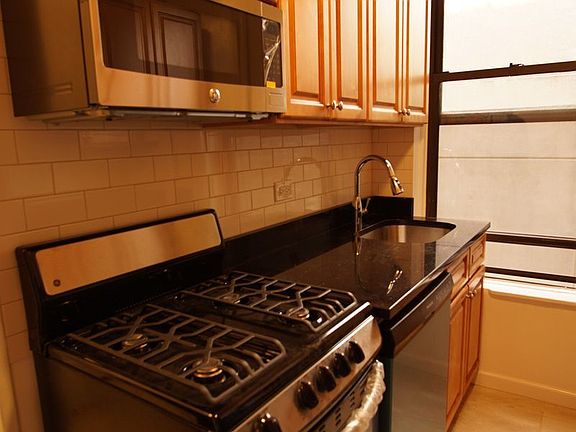 2nd image of 415 E 71st St APT 1F