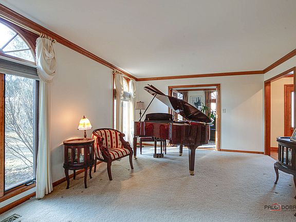 4th image of 3 Exmoor Ln