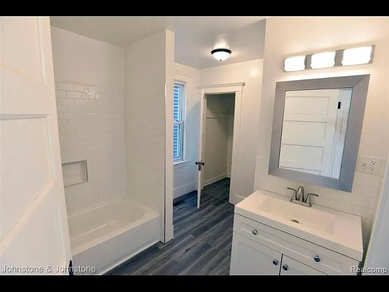 846 W Philadelphia St #846 — Photo 6