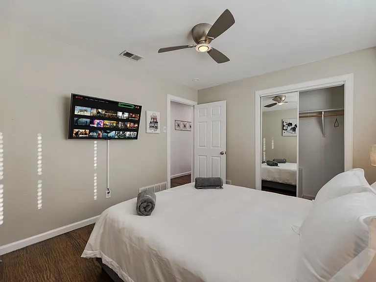 12221 Eunice St — Photo 36