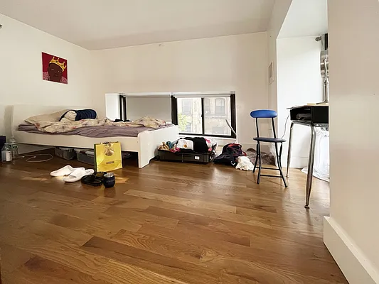 Rented by EXR | media 40