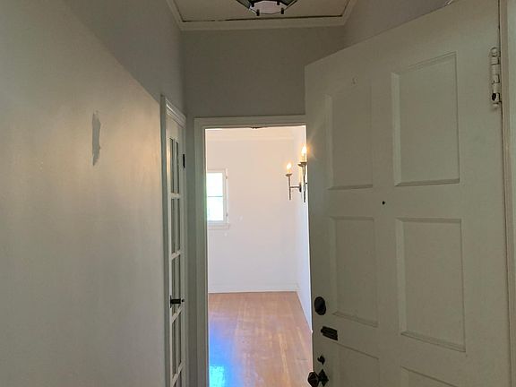 4th image of 649 S Cochran Ave APT 5
