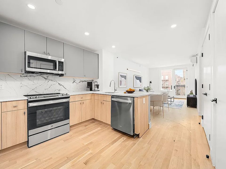 1st image of 639 E 28th St #6A